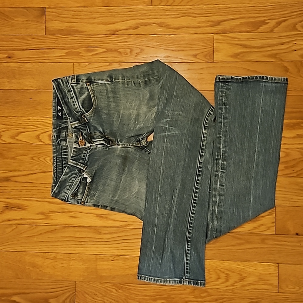 Seven Straight Cut Low Rise Jeans